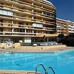 Copacabana Hotel 3*